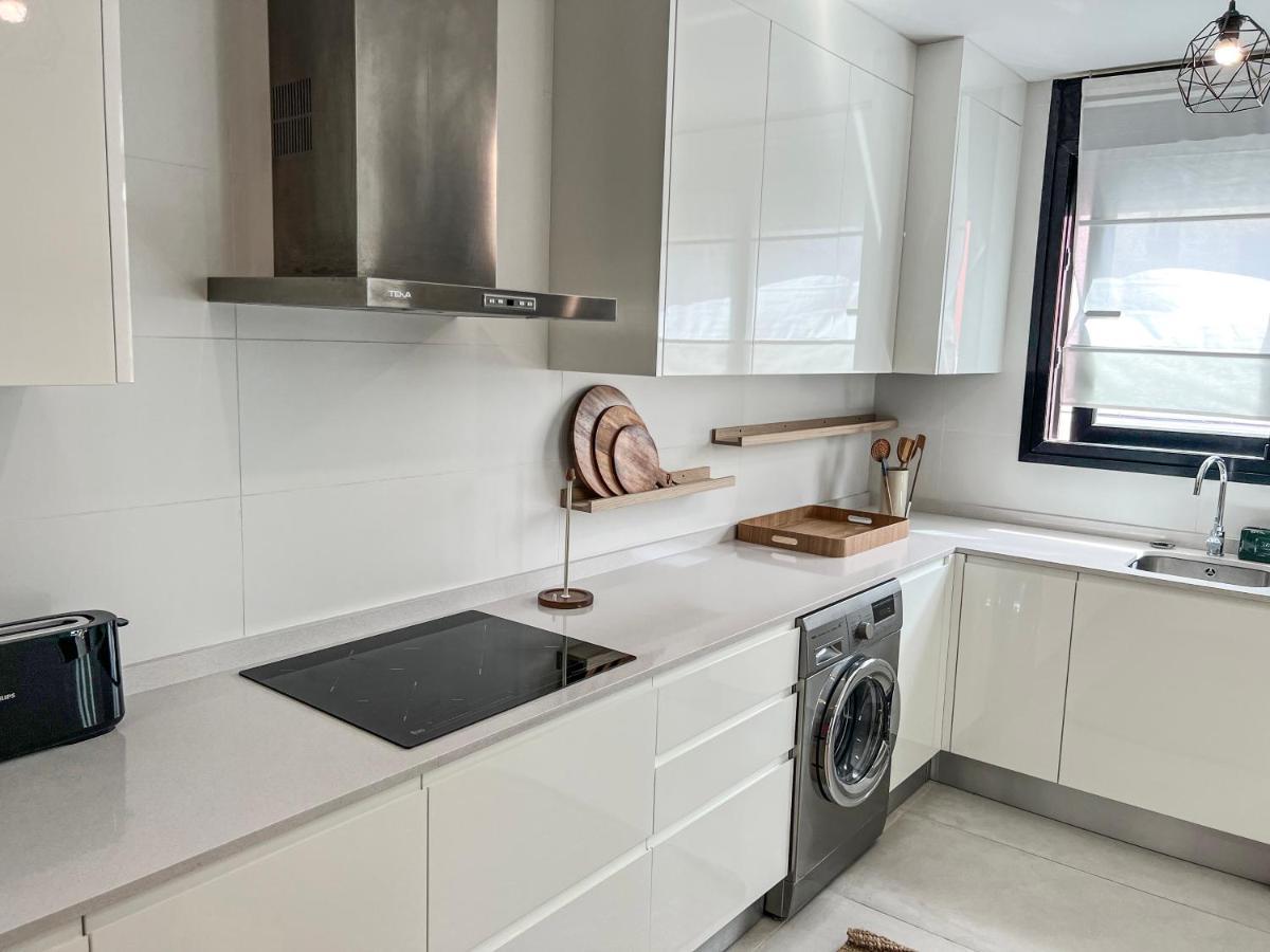 3 Bedrooms, Spacious 60 M From The El Médano
