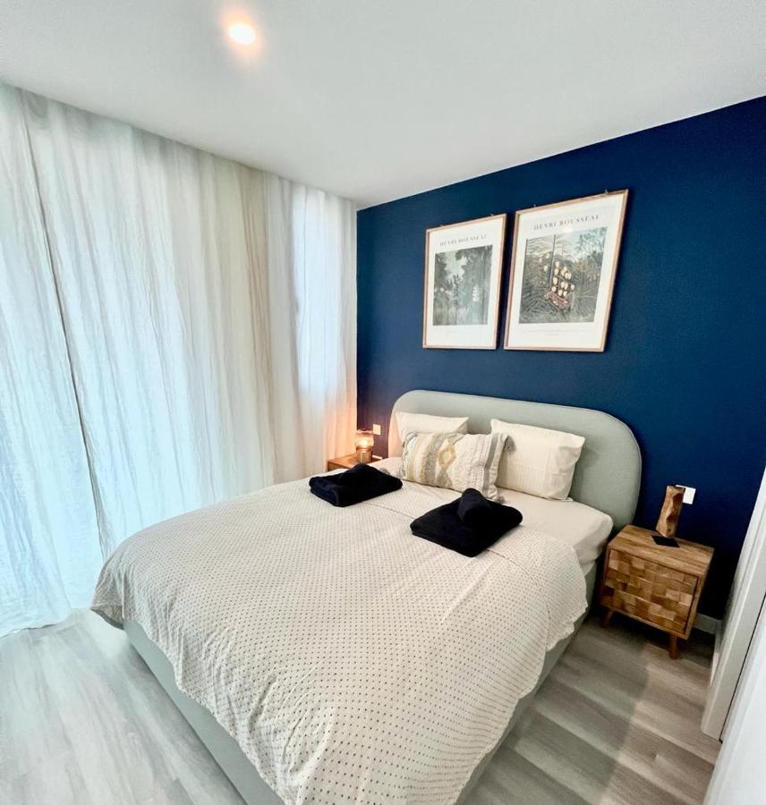 3 Bedrooms, Spacious 60 M From The Apartment