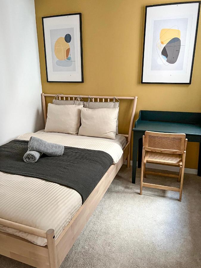 3 Bedrooms, Spacious 60 M From The Apartment El Medano (Tenerife)