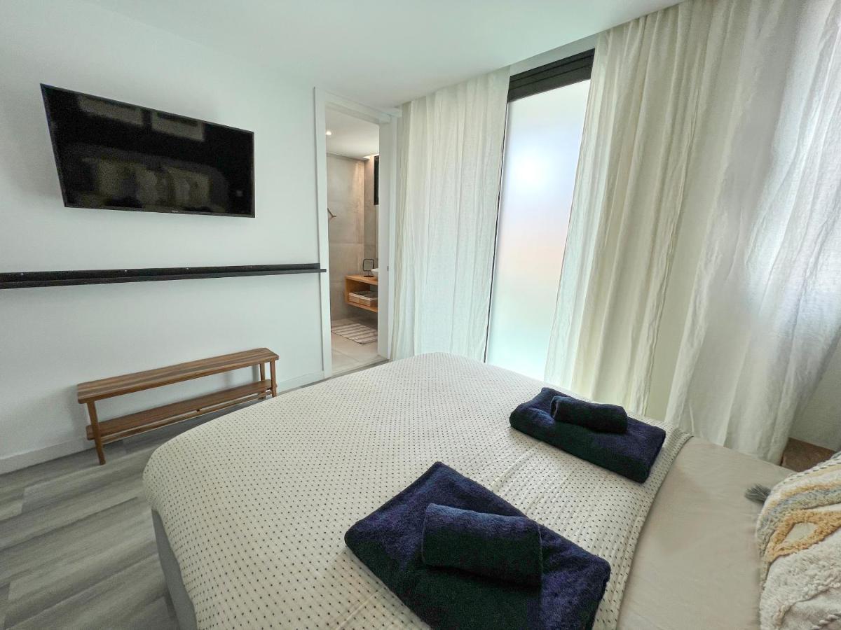 3 Bedrooms, Spacious 60 M From The